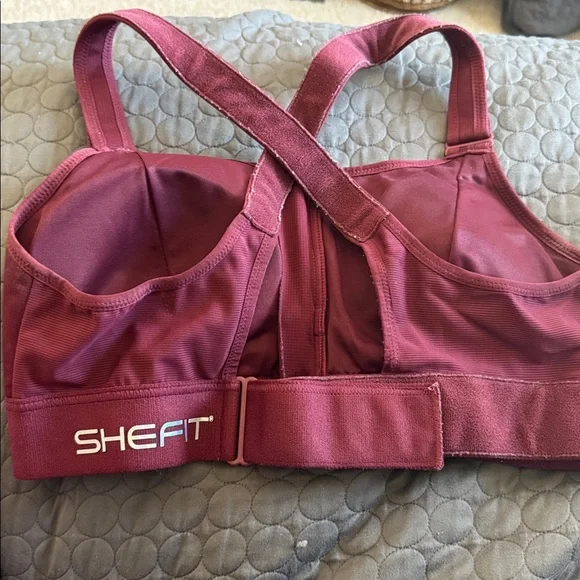 SHEFIT Ultimate Sports Bra - Picture 4 of 7